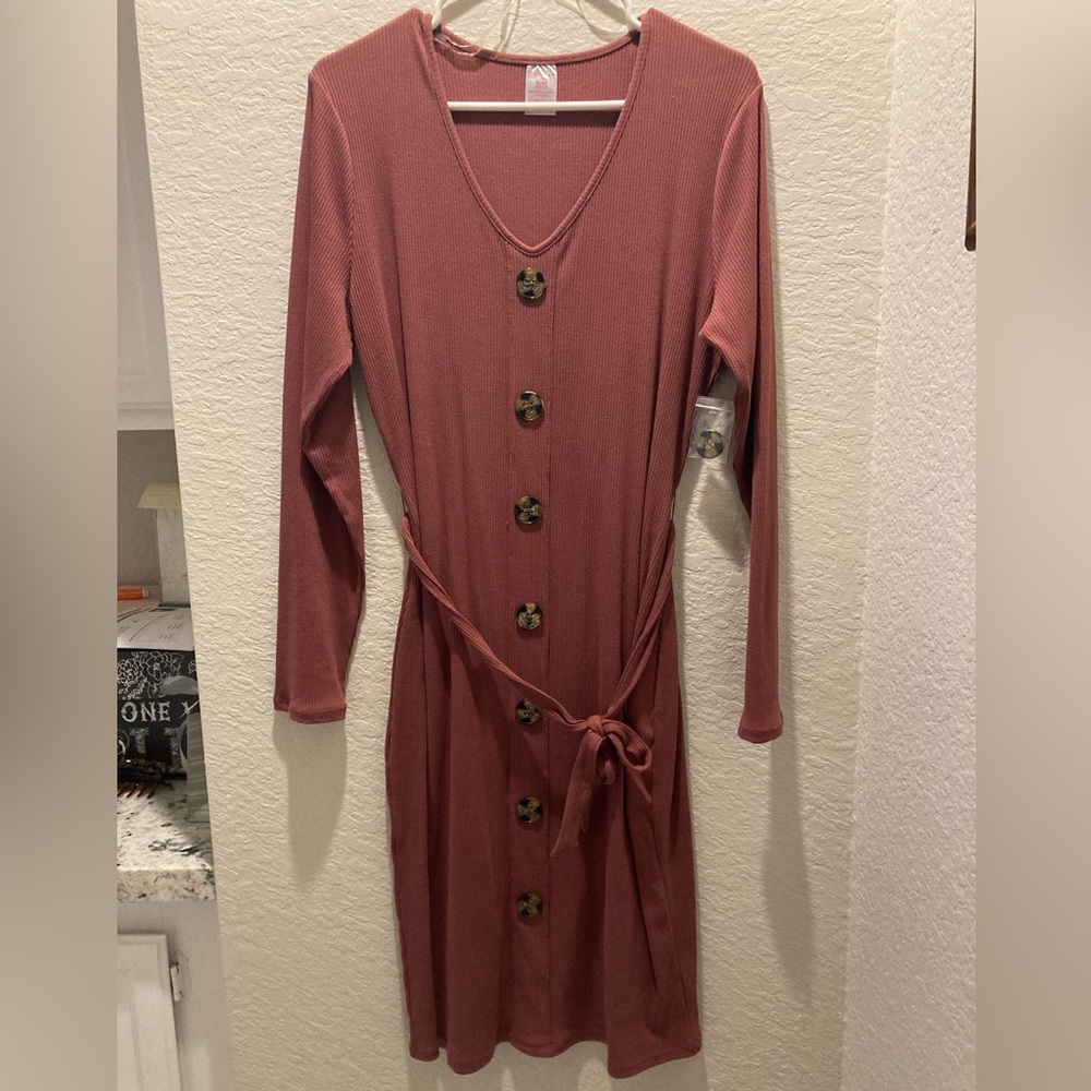 Midi Dress with belt